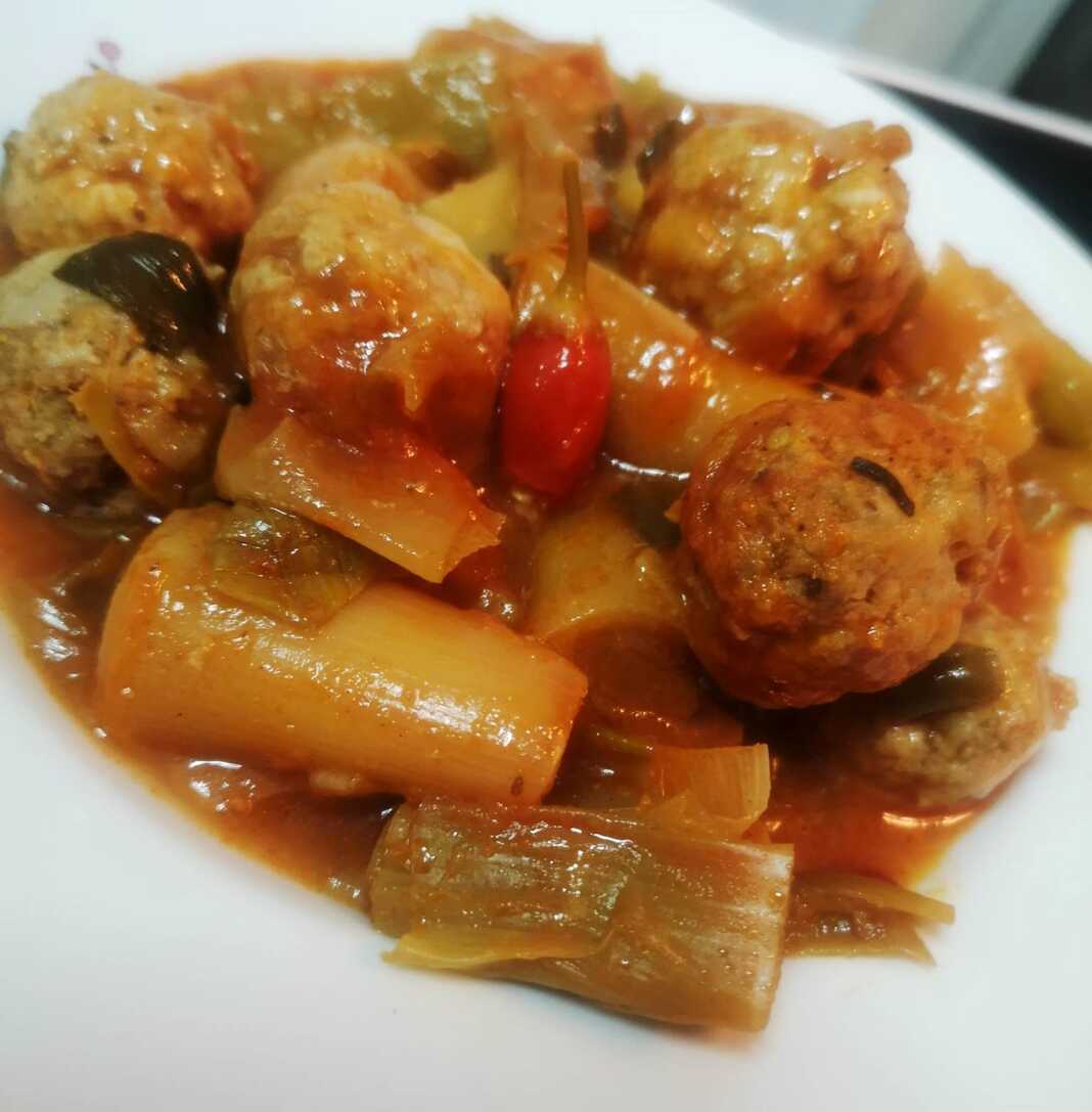 Κεφτεδάκια μας με πράσα