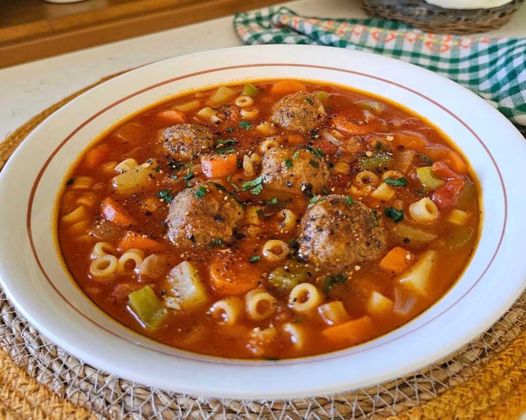 κεφτεδόσουπα κοφτό μακαρονάκι