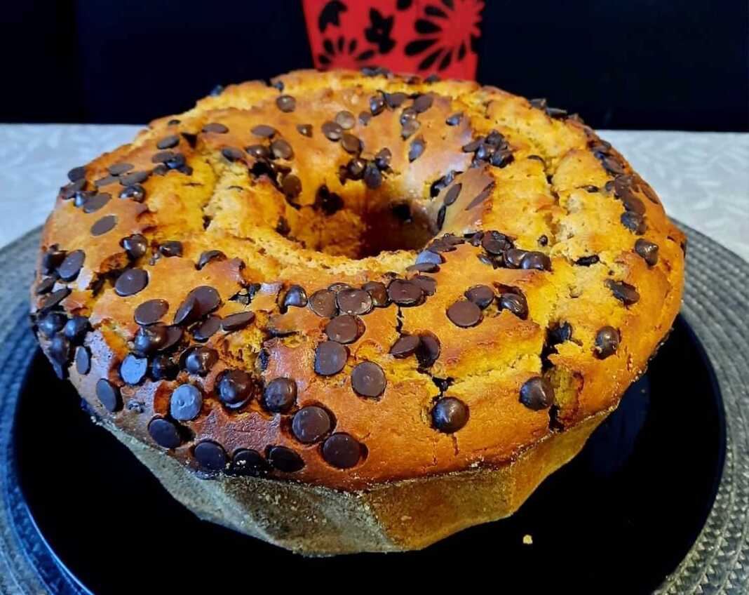 Κέικ με αλεύρι ολικής και καστανή ζάχαρη