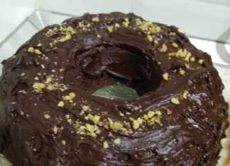 κέικ σοκολάτας με φουντούκια