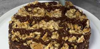 Κορμός τούρτα με μπισκότα και καρύδι