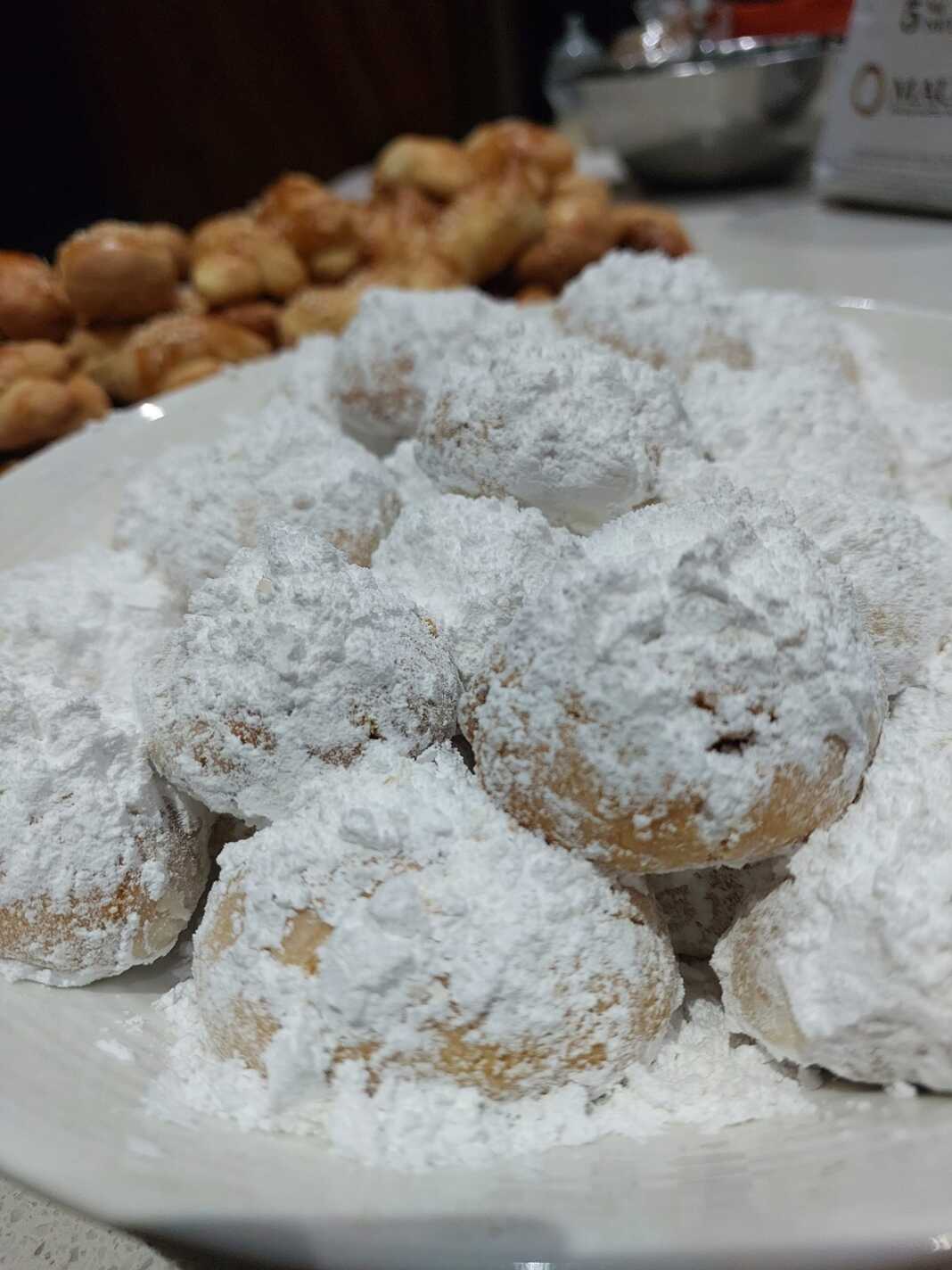 kourampiedesKoulourakia Κουραμπιέδες και κουλουράκια