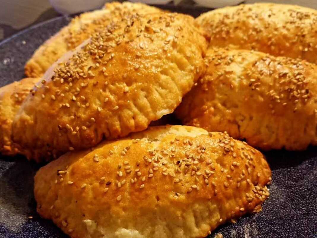 Tυροπιτάκια Κουρού