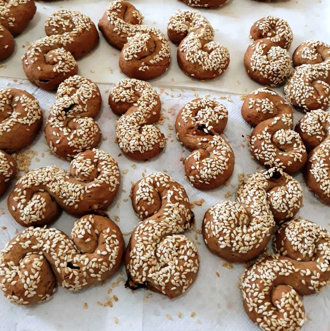 moystoukouloura Mουστοκούλουρα