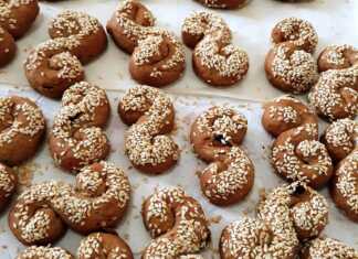 Mουστοκούλουρα