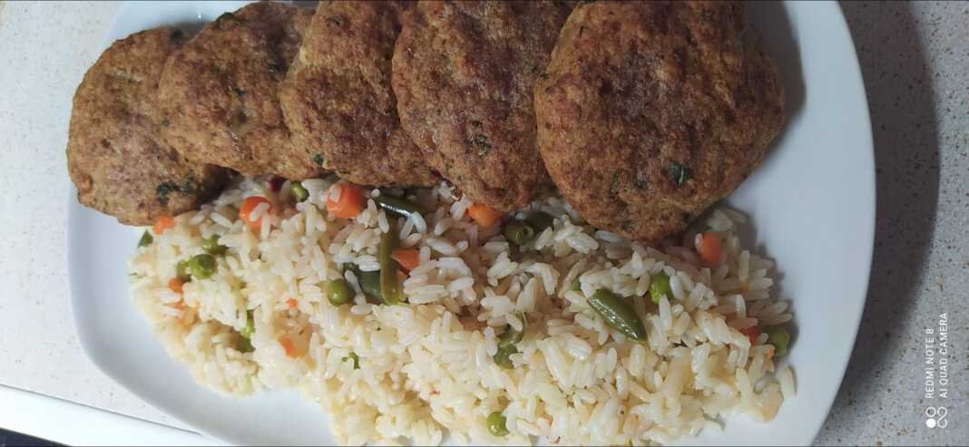 Μπιφτέκια γεμιστά στον φουρνο