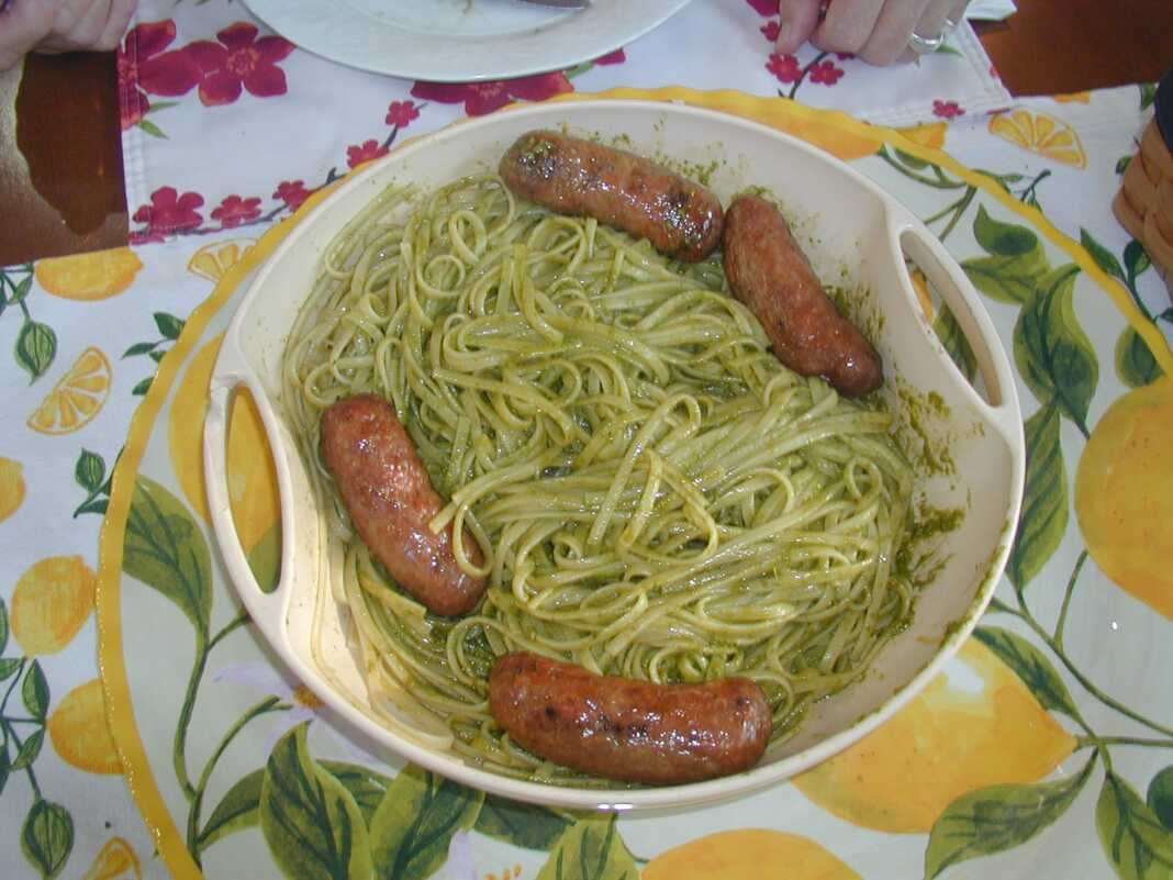 Κλασικό πέστο βασιλικού