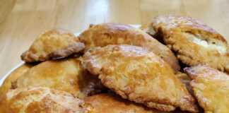 Tυροπιτάκια κουρού