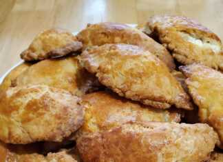 Tυροπιτάκια κουρού