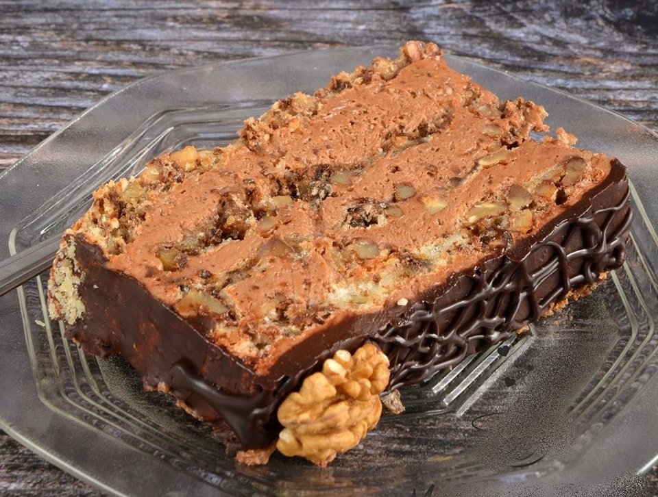 tortaKaridiSokolata Τούρτα με σοκολάτα και καρύδι