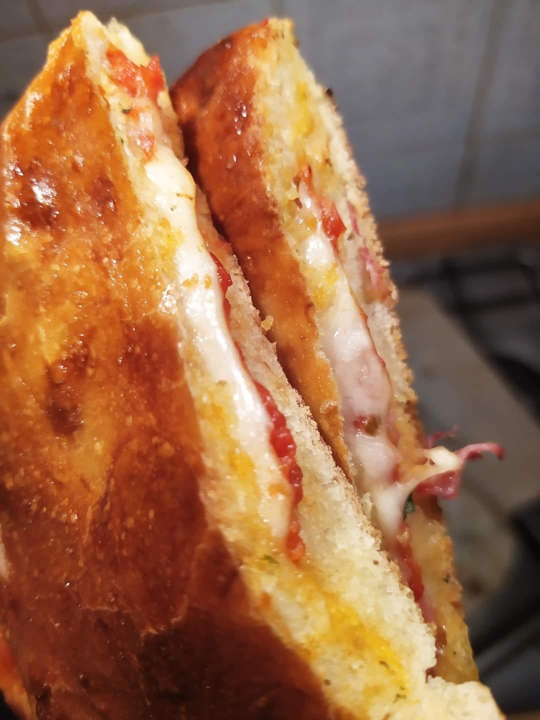 πίτες με σπανάκι ή ζαμπόν