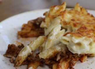 Ζυμαρικά στο φούρνο με κιμά και μπεσαμέλ