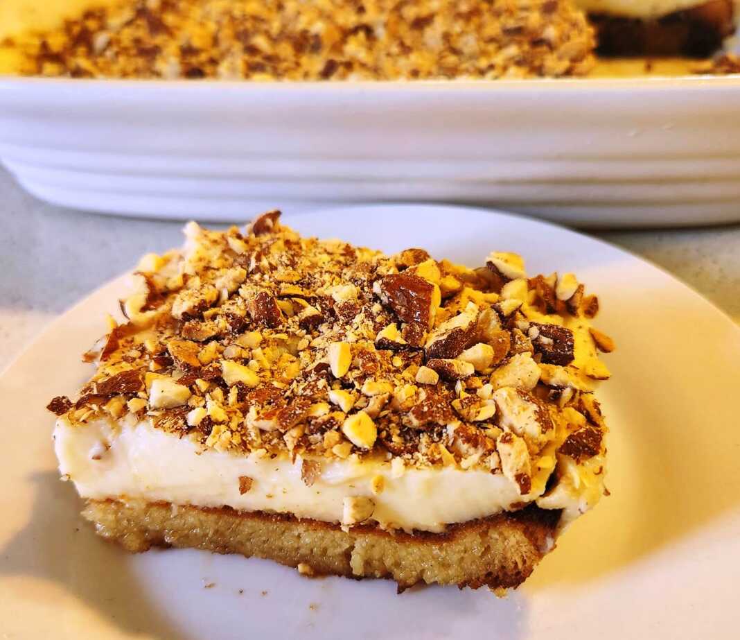 ekmekAmigdalo1 Εκμέκ τσουρέκι