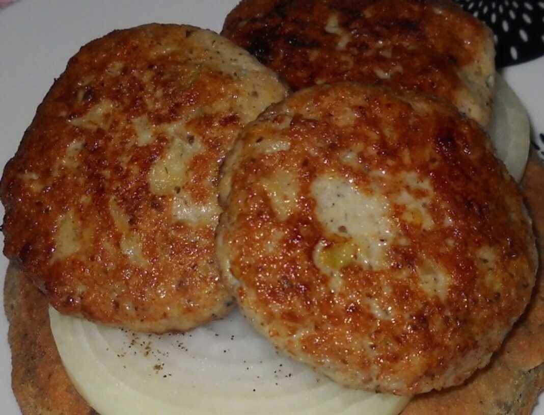 μπιφτεκάκια κοτόπουλου με μανιτάρια