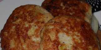 μπιφτεκάκια κοτόπουλου με μανιτάρια