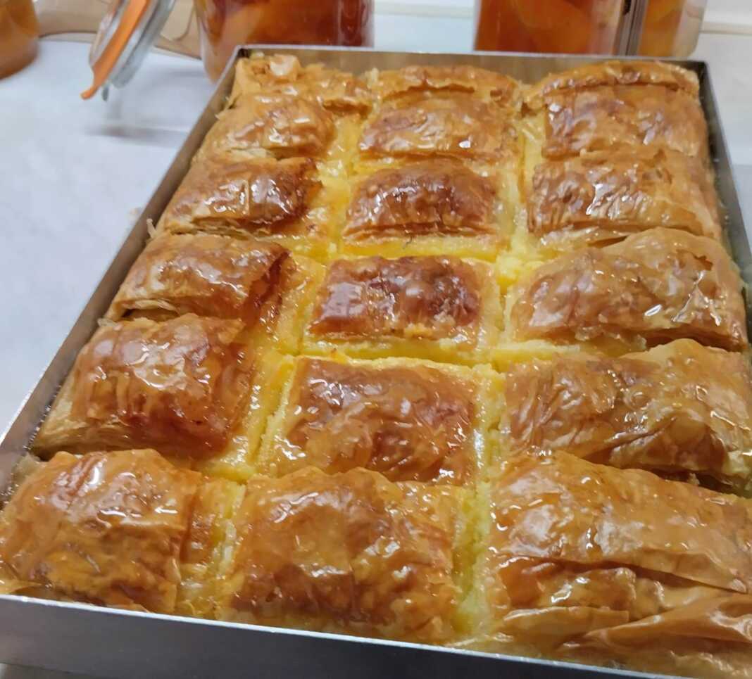 γαλακτομπούρεκο