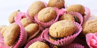 Μπισκοτάκια γεμιστά με σοκολάτα