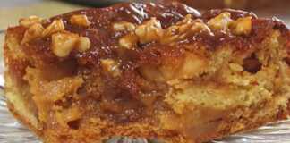 Ένα απλό κέικ με καραμελωμένα μήλα και καρύδι κέικ με καραμελωμένα μήλα