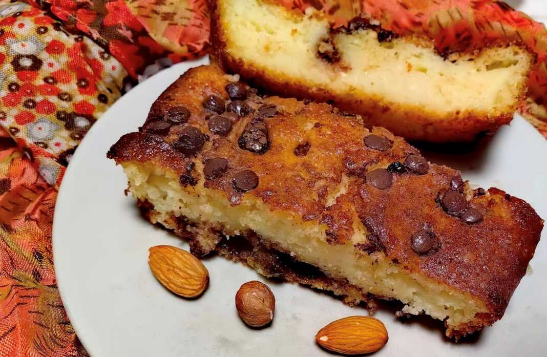 _cuva κέικ με τυρί κρέμα και σταγόνες σοκολάτας