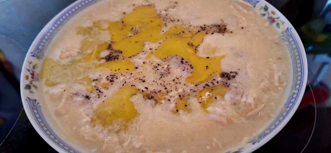 κοτόσουπα αυγολέμονο