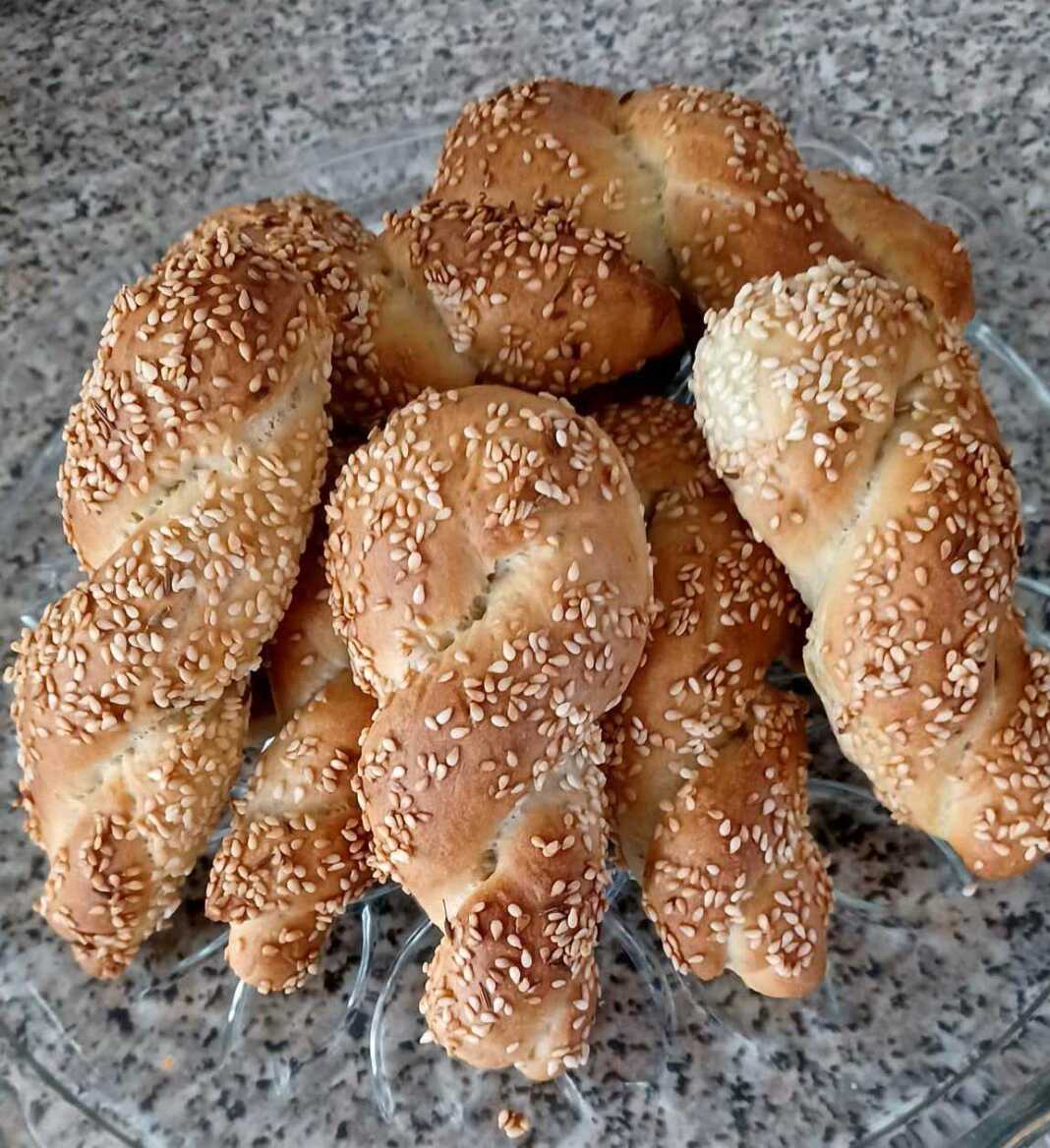 κουλούρια με μέλι και σουσάμι