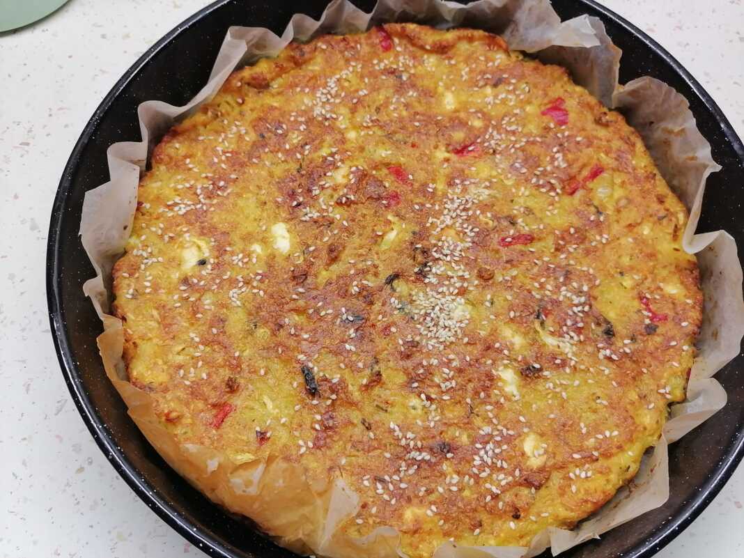 Μπατζίνα με πατάτα και πιπεριές