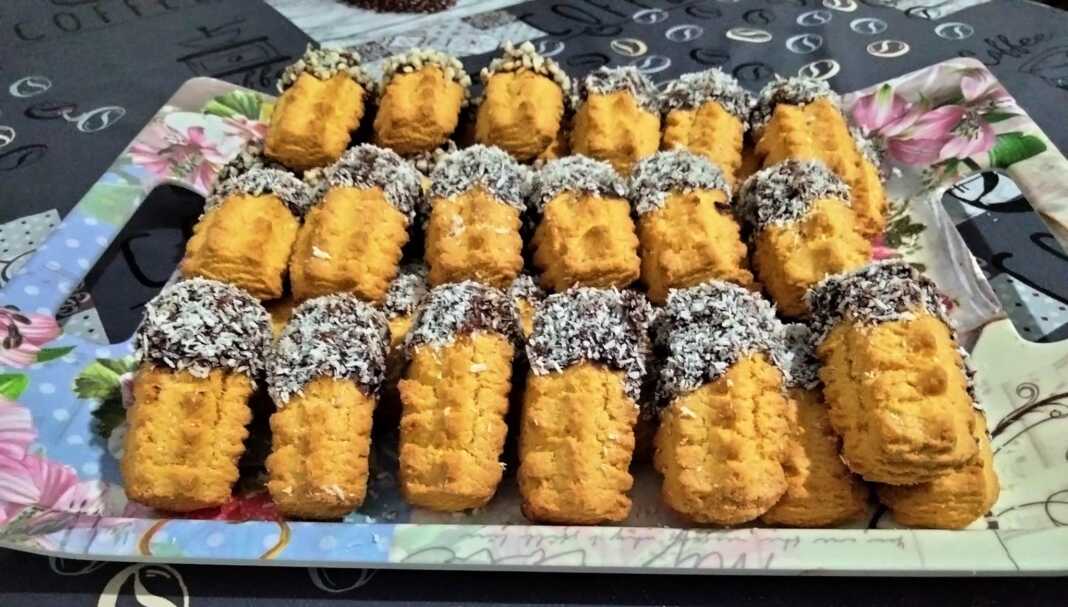 Μπισκοτάκια βουτύρου με σοκολάτα