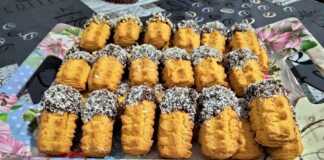 Μπισκοτάκια βουτύρου με σοκολάτα Μπισκοτάκια βουτύρου με σοκολάτα