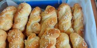 Πασχαλινά κουλουράκια