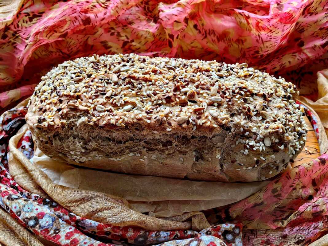 Ψωμί ολικής αλέσεως πολύσπορο