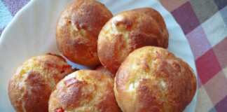 Αφράτες Τυροφουσκίτσες: Η πιο εύκολη συνταγή για πεντανόστιμο σνακ! τυροφουσκίτσες