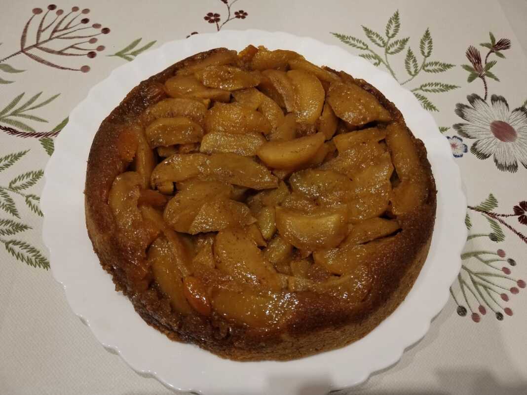 Μηλόπιτα ανάποδη