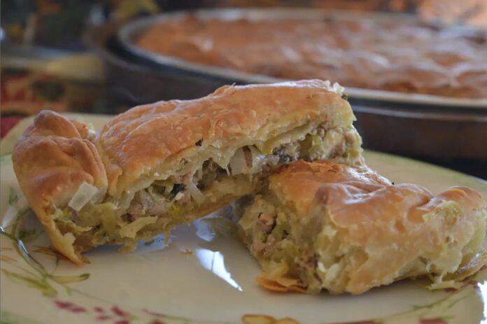 gianiotiki-kreatopita Γιαννιώτικη Kρεατόπιτα