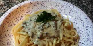 Λιγκουίνι με ροκφόρ και μανιτάρια