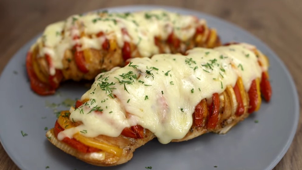 psimenoKotopouloTiri ψημένο κοτόπουλο ακορντεόν με τυρί