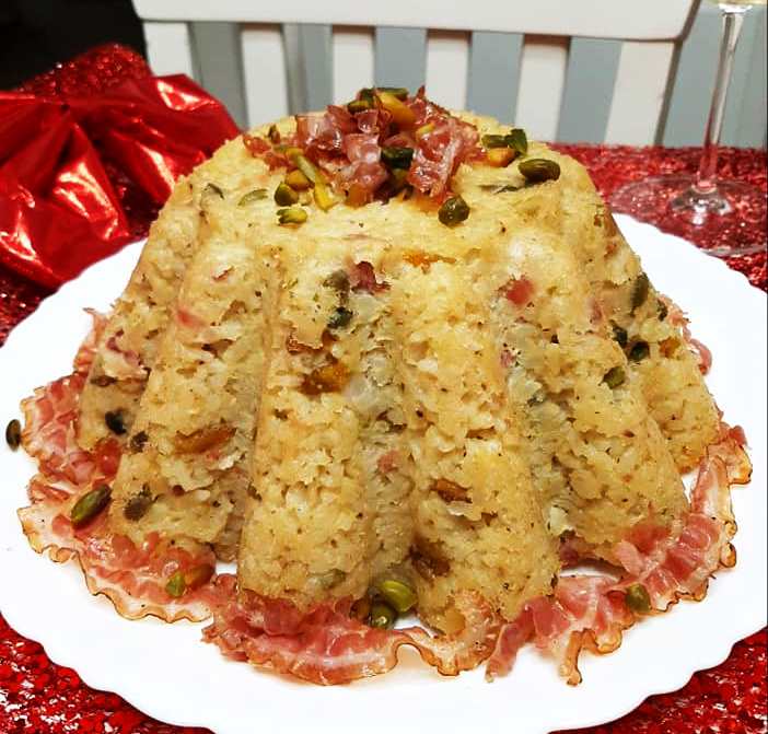 ρυζι με μπέικον και φιστίκια