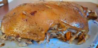 χοιρινό μπούτι με σκόρδο και δεντρολίβανο