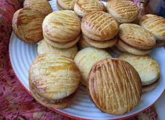 Μπισκότα με κρέμα φυστικιού