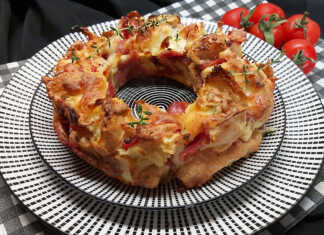 Στεφάνι τυριών και αλλαντικών με μπαγιατικο ψωμί