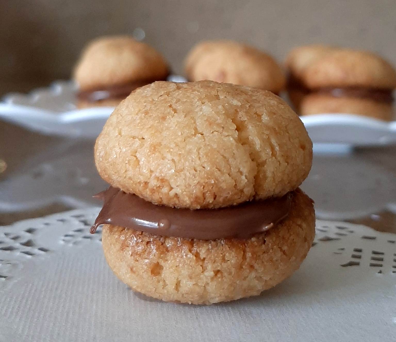 αμυγδαλωτά με νουτέλλα