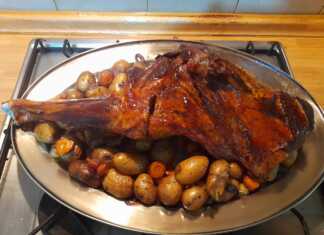 Αρνίσια Ωμοπλάτη Στο Φούρνο