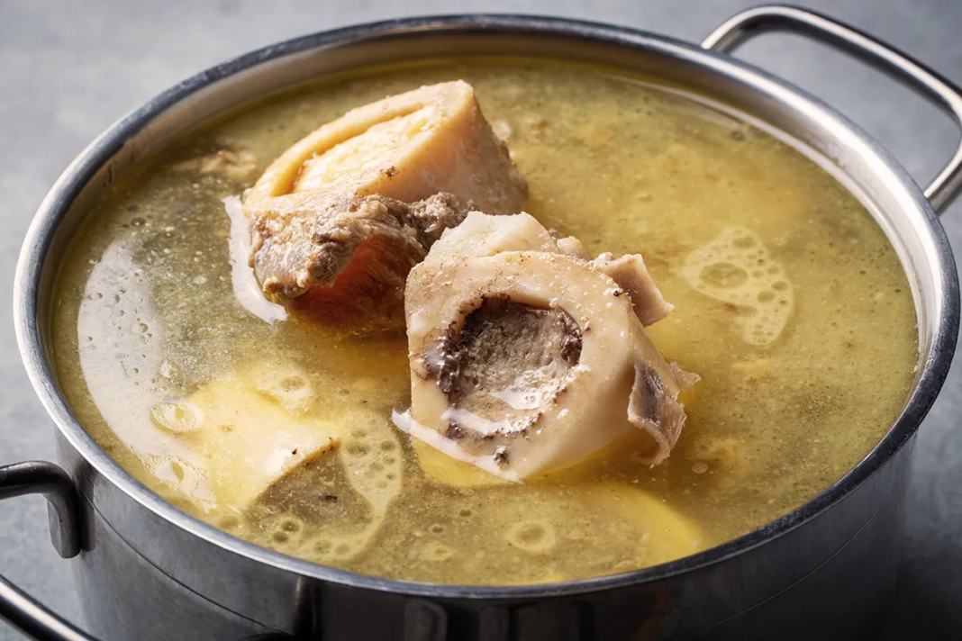 ζωμός των οστών