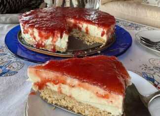 CheeseCake με βελούδινη κρέμα και μαρμελάδα