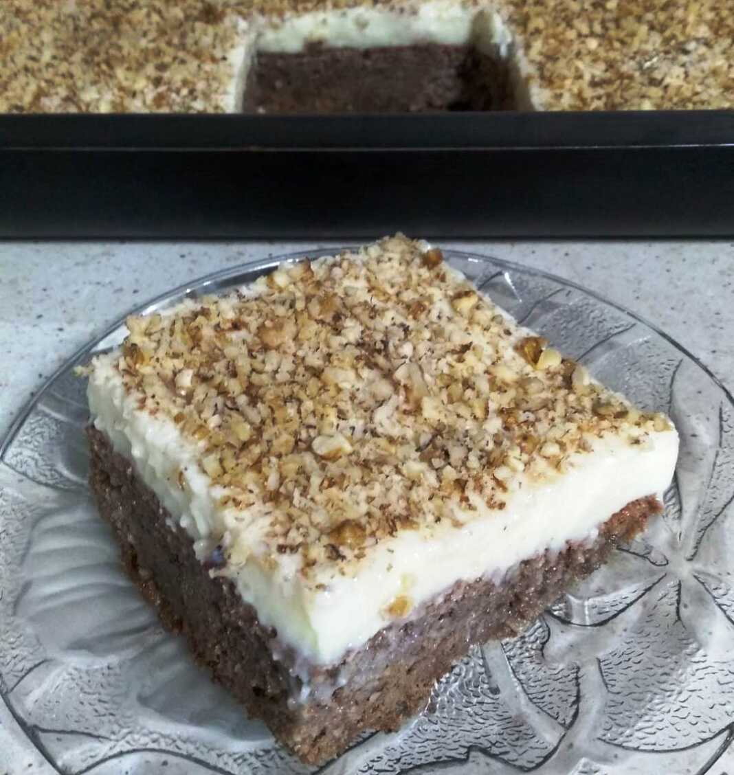 καρυδόπιτα με κρέμα