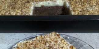 Καρυδόπιτα με κρέμα καρυδόπιτα με κρέμα