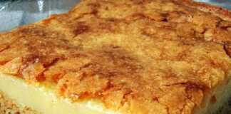 Κέικ με καρύδι και γλάσο τυριού
