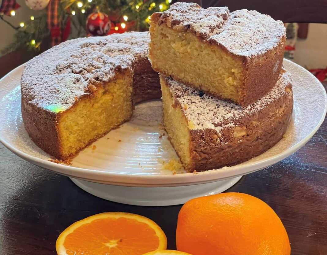 Κέικ Πορτοκαλιού με κουκουνάρι