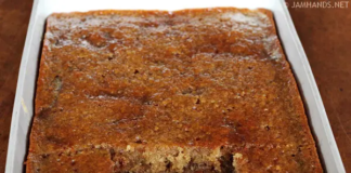 Κέικ δαμάσκηνου με γλάσο