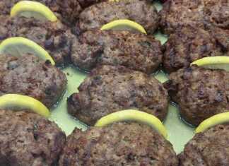 μπιφτέκια φούρνου σε σάλτσα λεμονιού