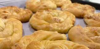 Κιχιά Κοζάνης, στριφτά πιτάκια με φέτα, χρυσαφένια